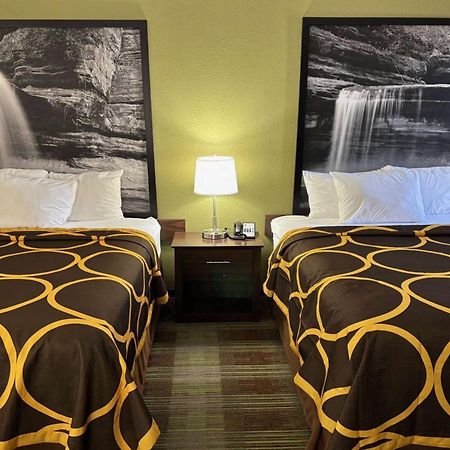 Super 8 By Wyndham Lincoln Otel Dış mekan fotoğraf